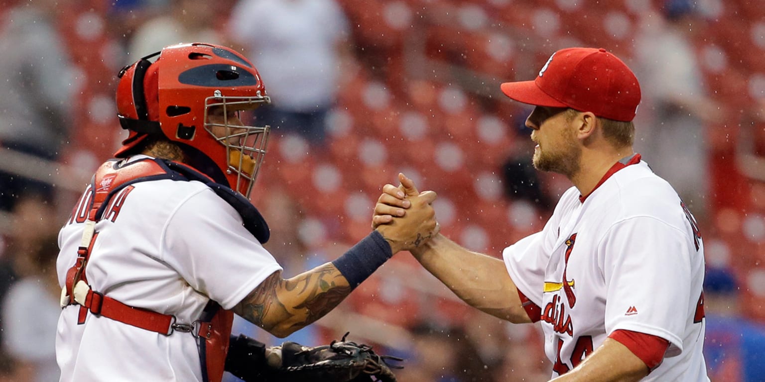 Cardinals win important series finale vs. Cubs