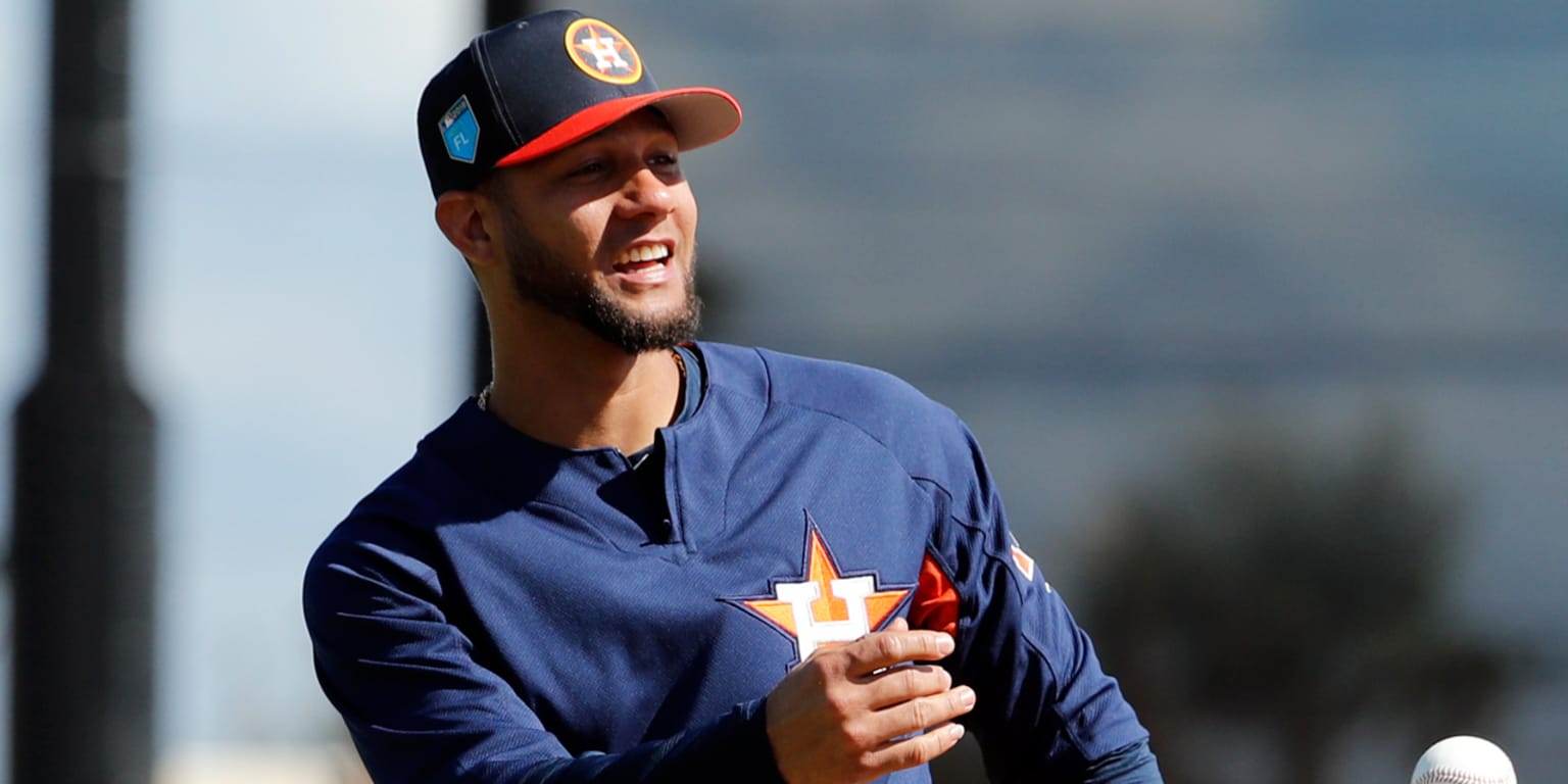 Astros first baseman Yuli Gurriel to miss start of season following hand  surgery