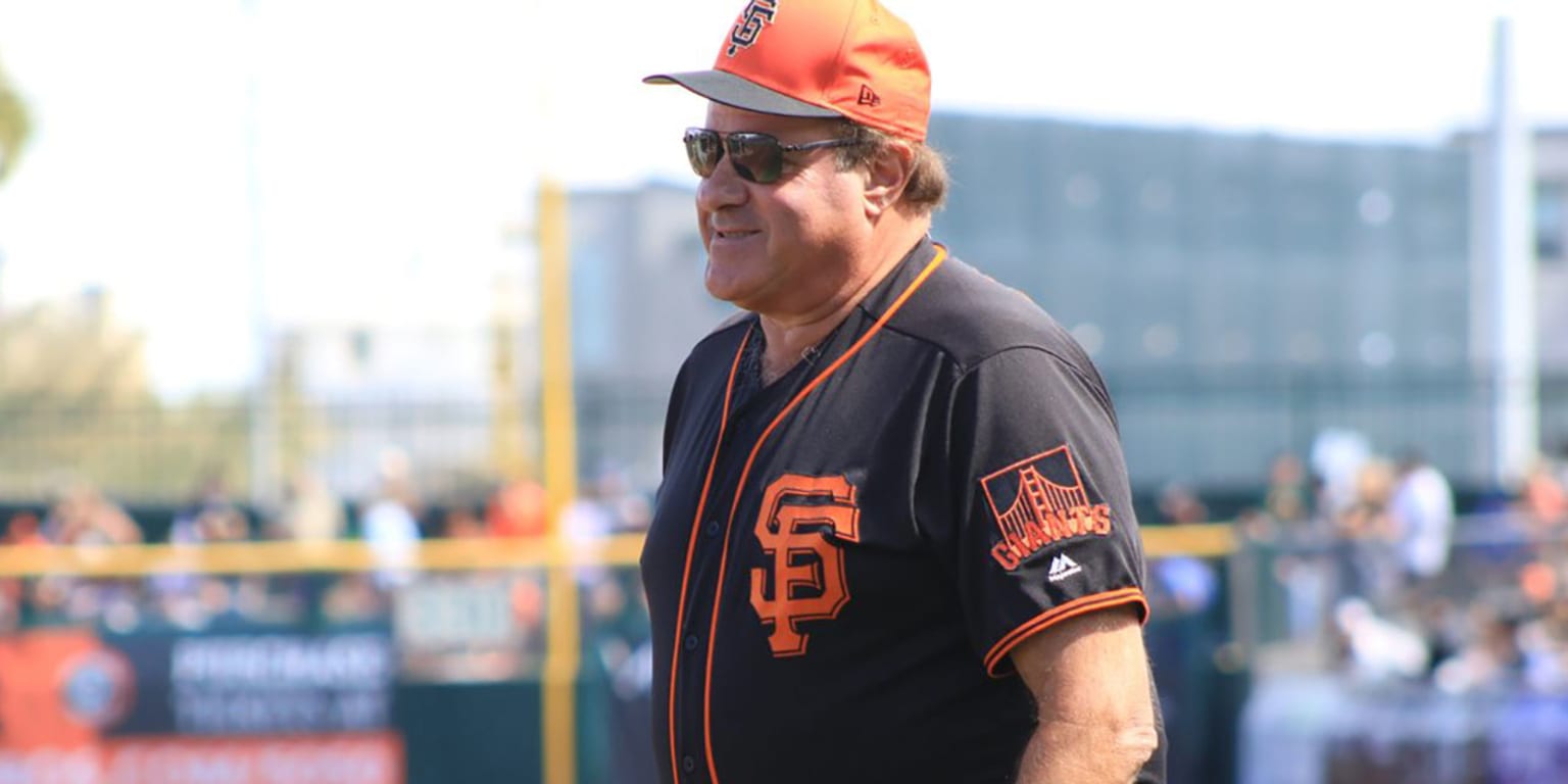 Chris Berman serves as Giants guest manager
