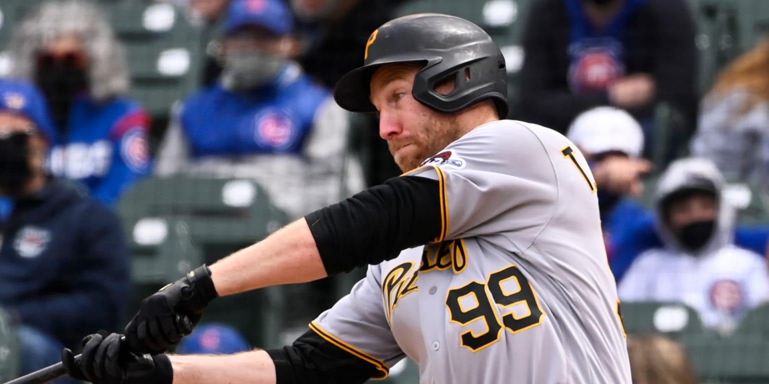 Pirates' Todd Frazier embraces chance to serve as a sounding board