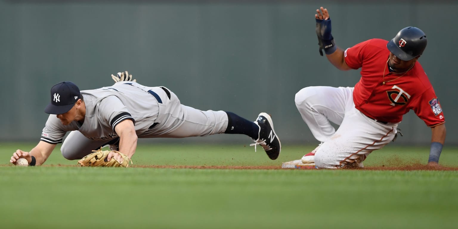 MLB playoffs: Braves' season ends with nightmare loss vs. Cardinals