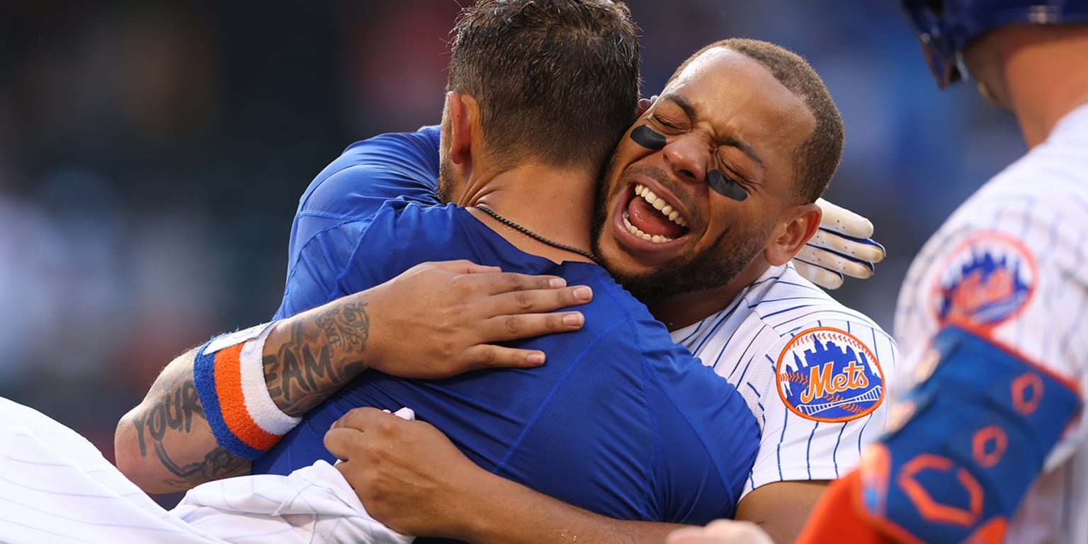 Michael Conforto's shirt ripped off during celebration of Mets