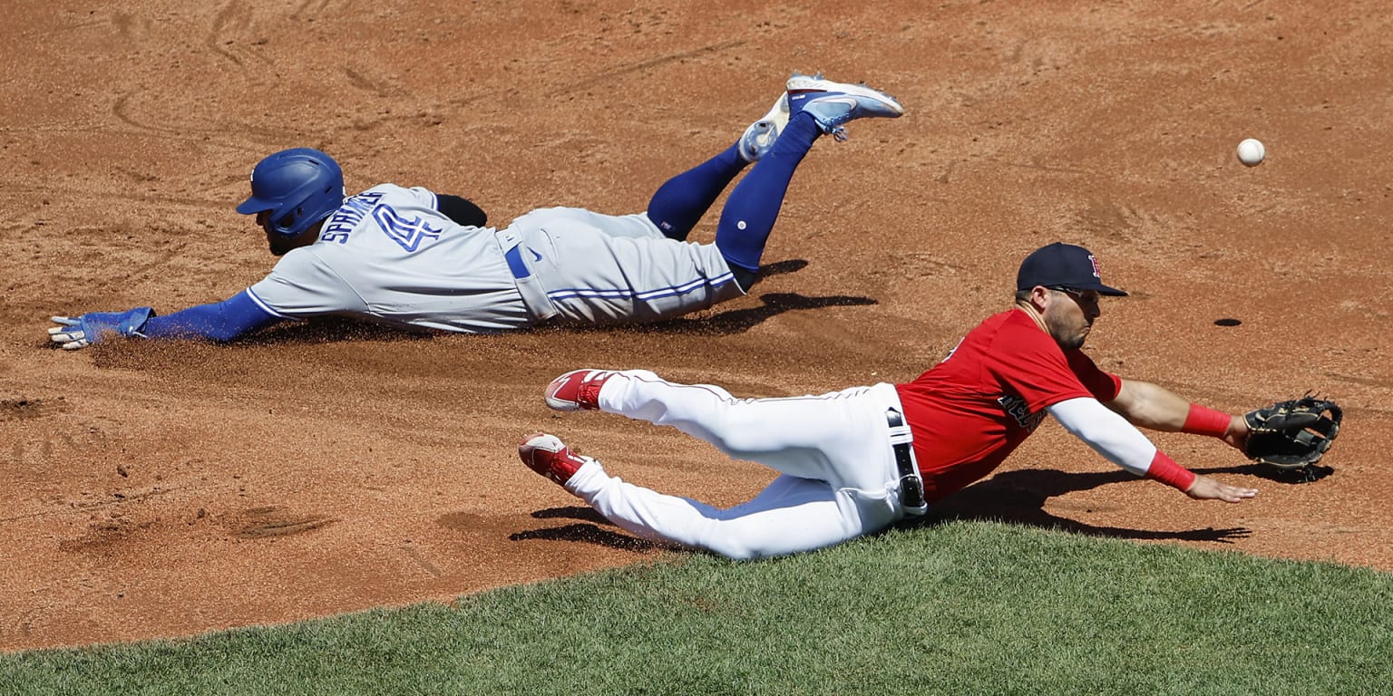 Yoshida, Bello lead Red Sox over skidding Yankees, who drop sixth