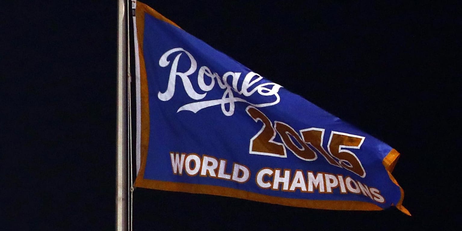Royals raise World Series champions flag