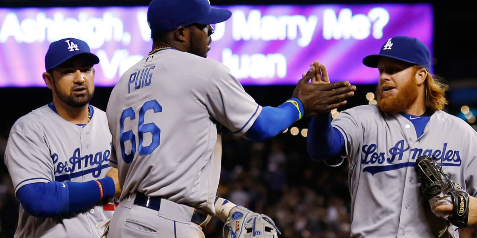 Los Angeles Dodgers' Yasiel Puig makes insane throw from deep RF