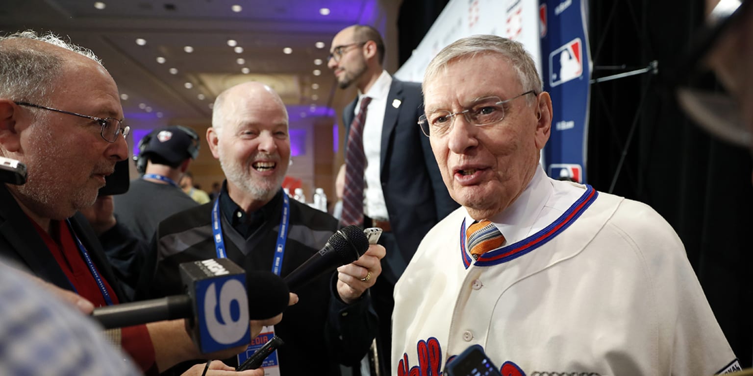 Bud Selig, family celebrate Hall of Fame honor