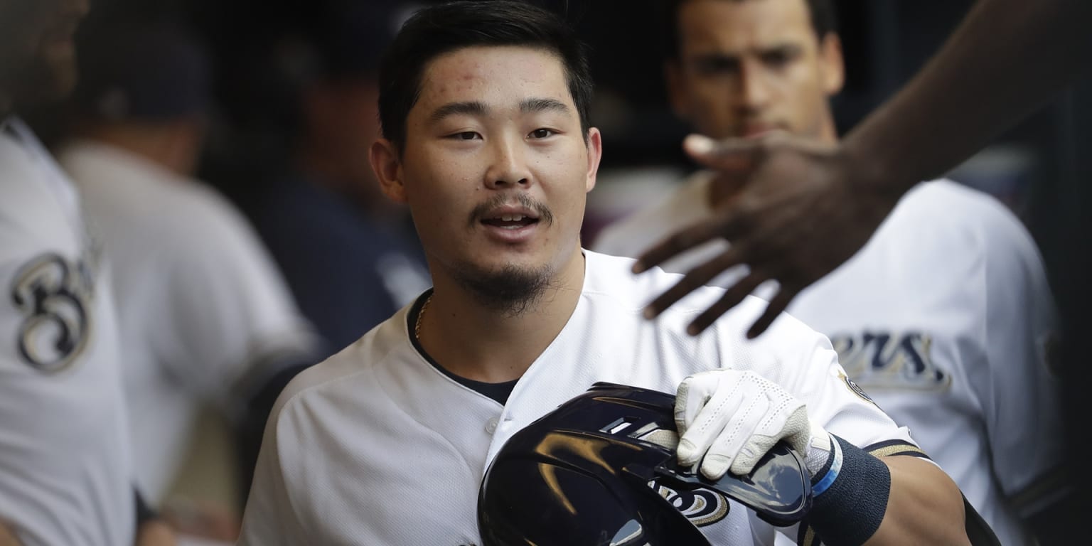 Keston Hiura has 3 RBIs as Brewers beat Cardinals