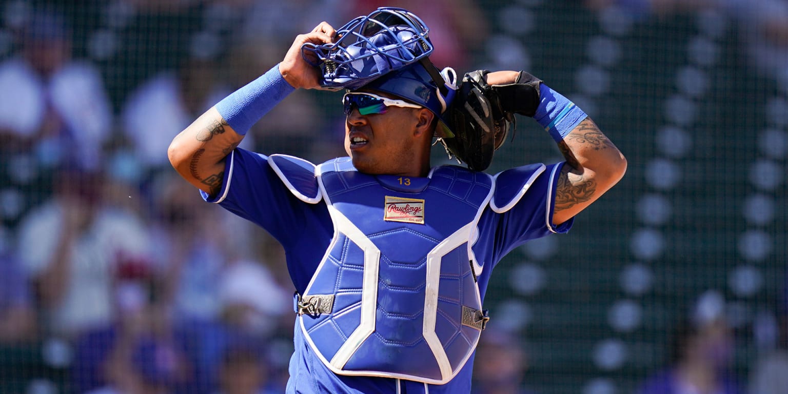 What Pros Wear: Salvador Perez' Rawlings Custom All-Star Catcher's