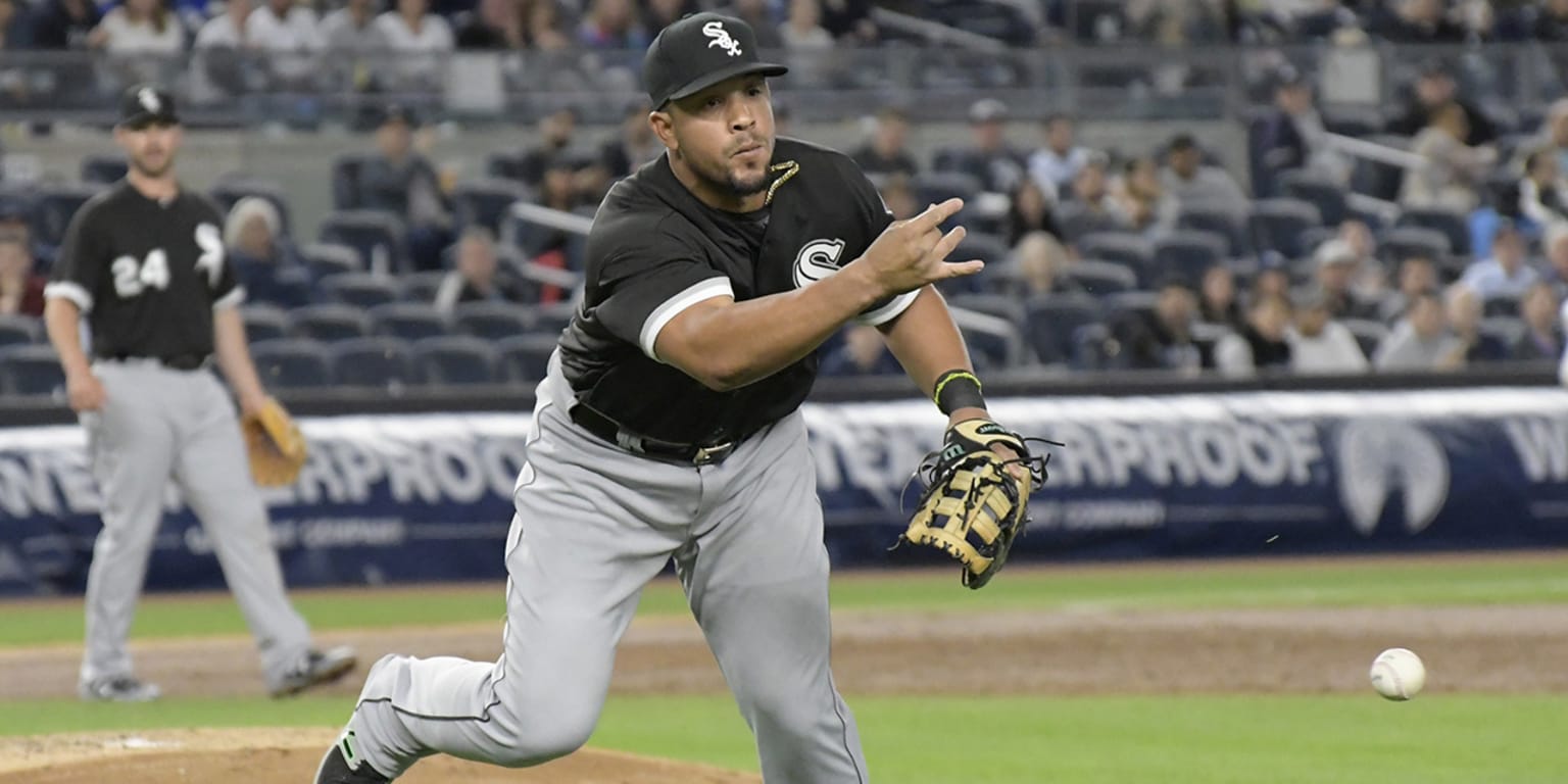 Jose Abreu working on defense at first base