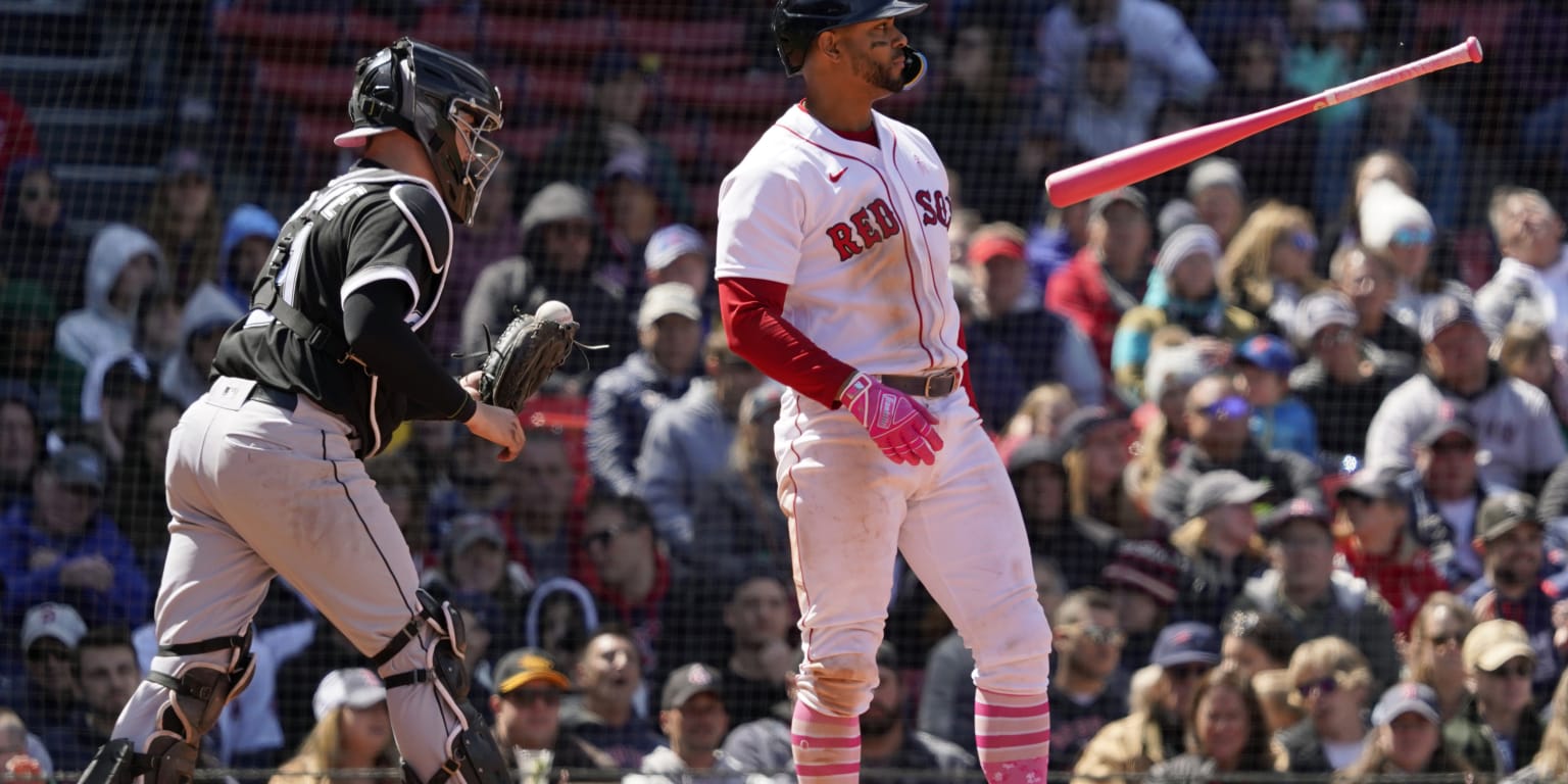 Rafael Devers 'very surprised' by Red Sox poor start