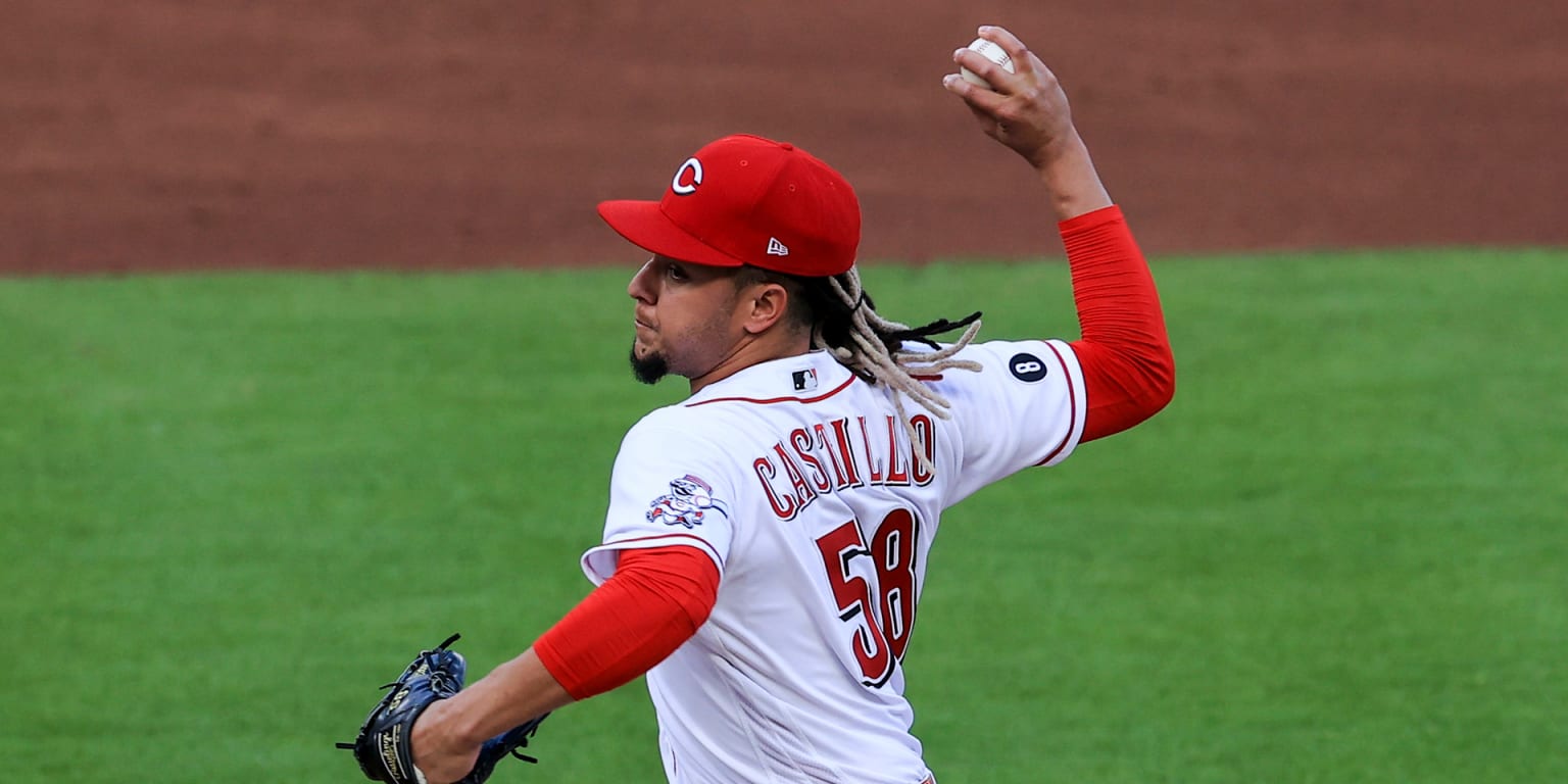 Luis Castillo strikes out 11 in loss to Giants