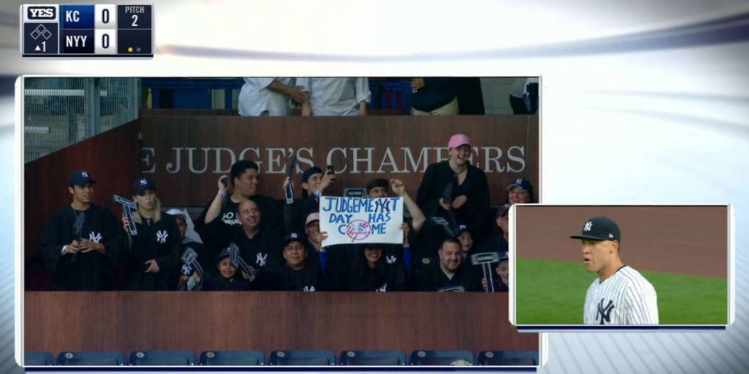 Aaron Judge gets 'Judge's Chambers' cheering section at Yankee Stadium