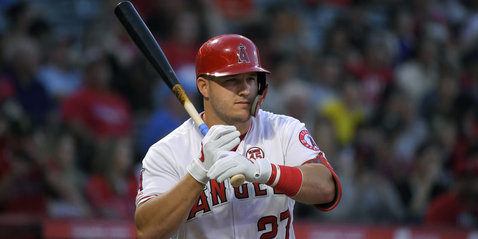 Mike Trout has surgery for foot injury