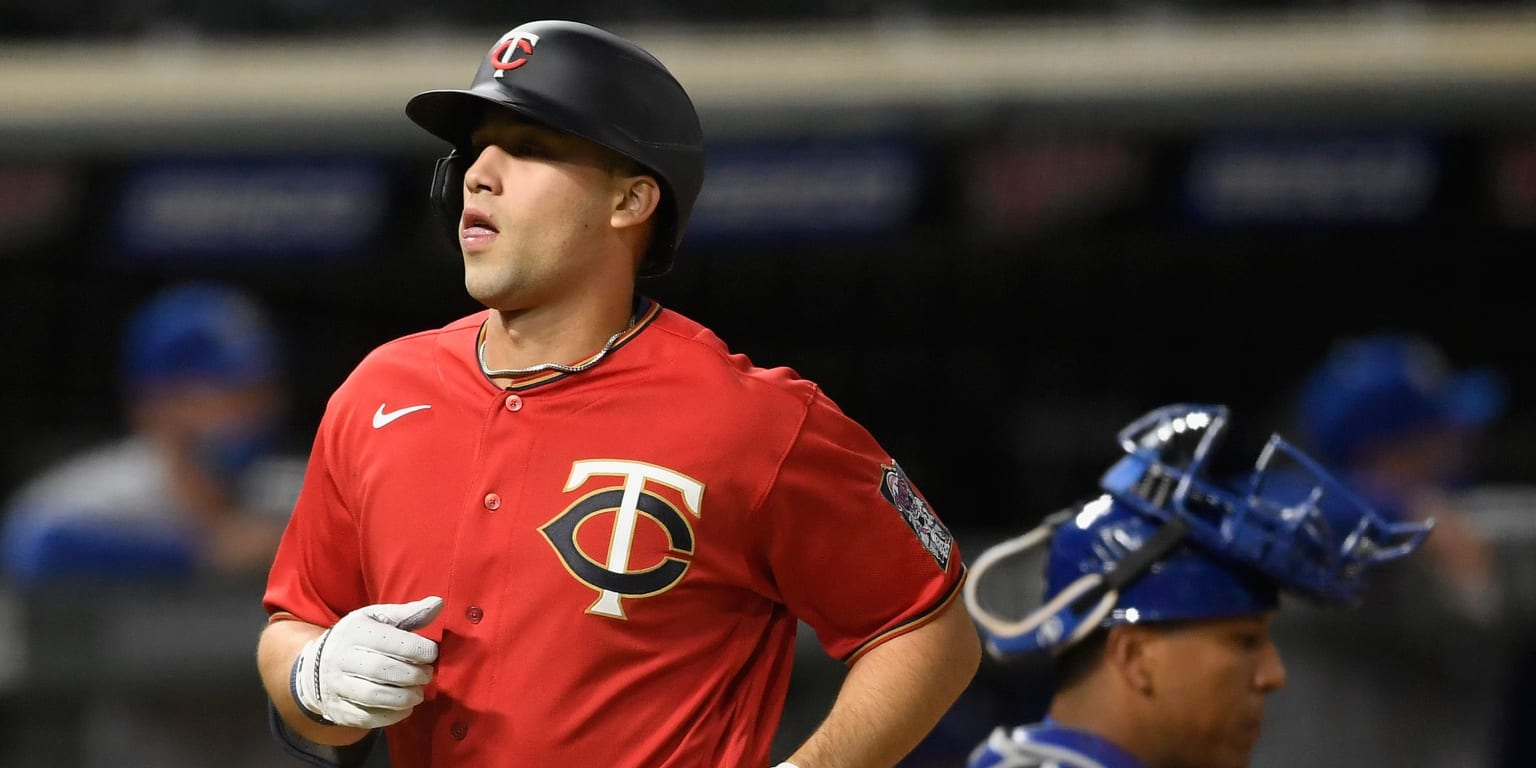 Kirilloff homers a first for Twins since '94 - MLB.com