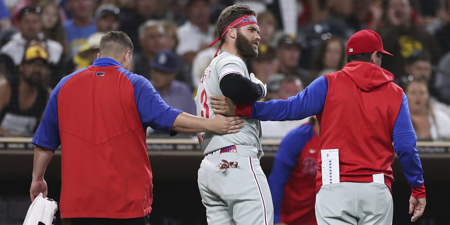 Bryce Harper is back taking batting practice 👀 