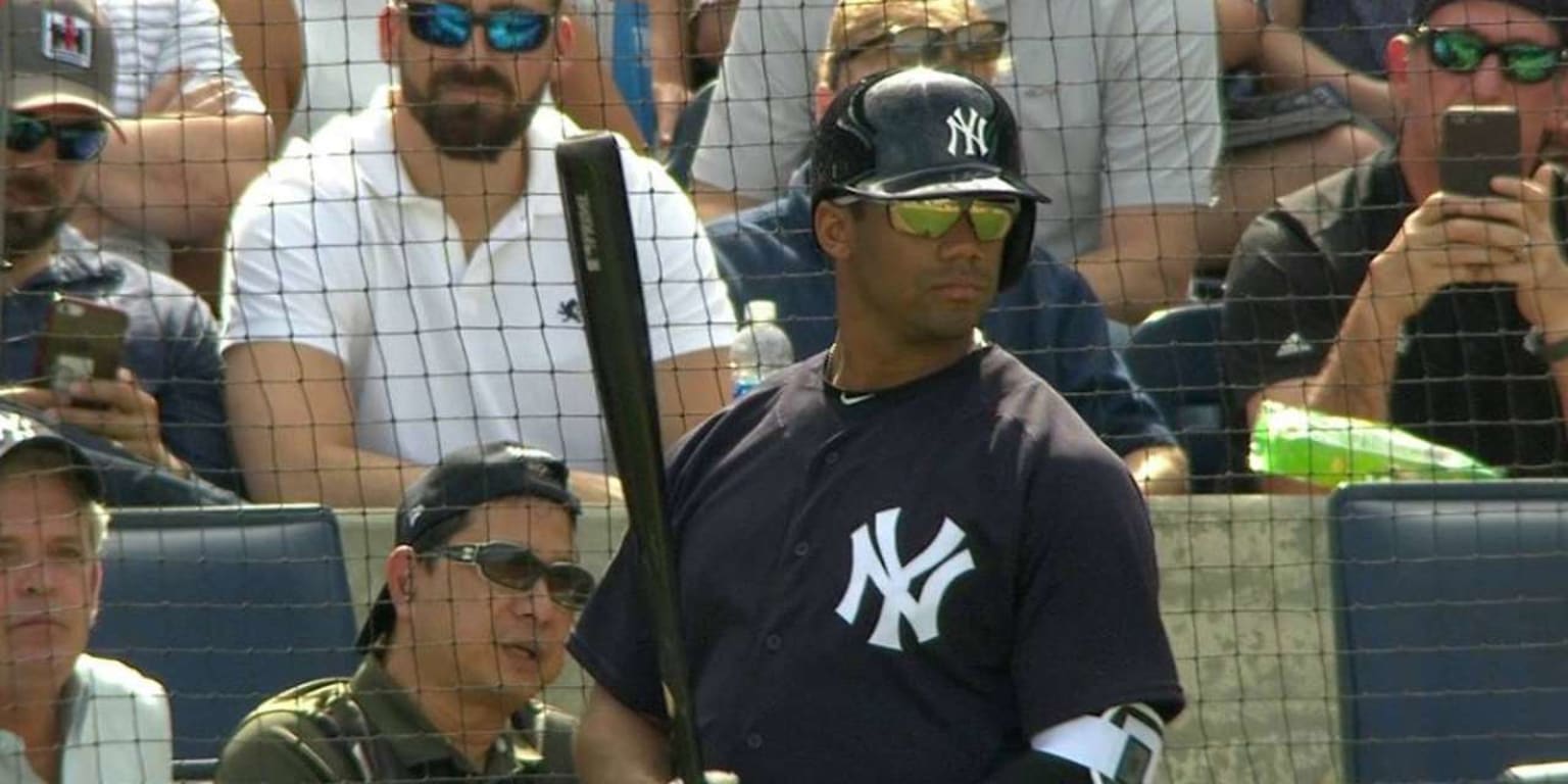 Russell Wilson looks good in the video of his at-bat for the Yankees 