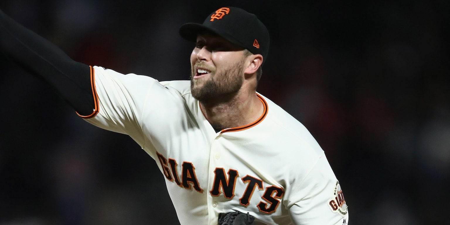 Hunter Strickland remorseful for punching door