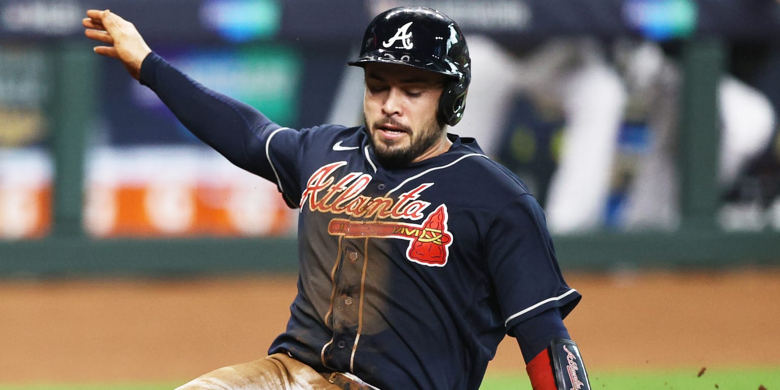 Travis d'Arnaud gives Braves' lead with HUGE 3-run homer! Braves go off for  big 6-run inning! 