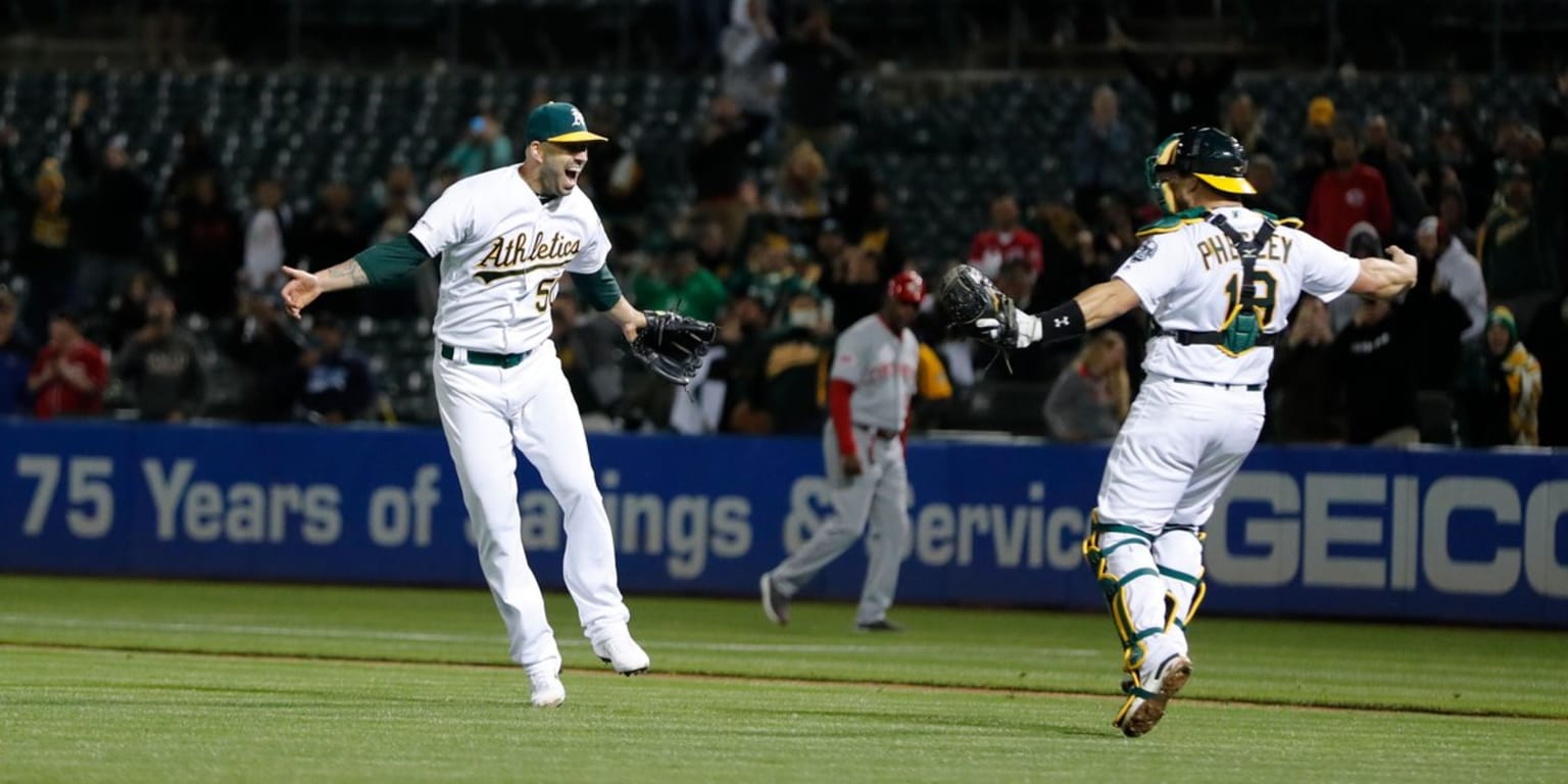 Mike Fiers' no-hitter one of the quirkiest in a while | MLB.com