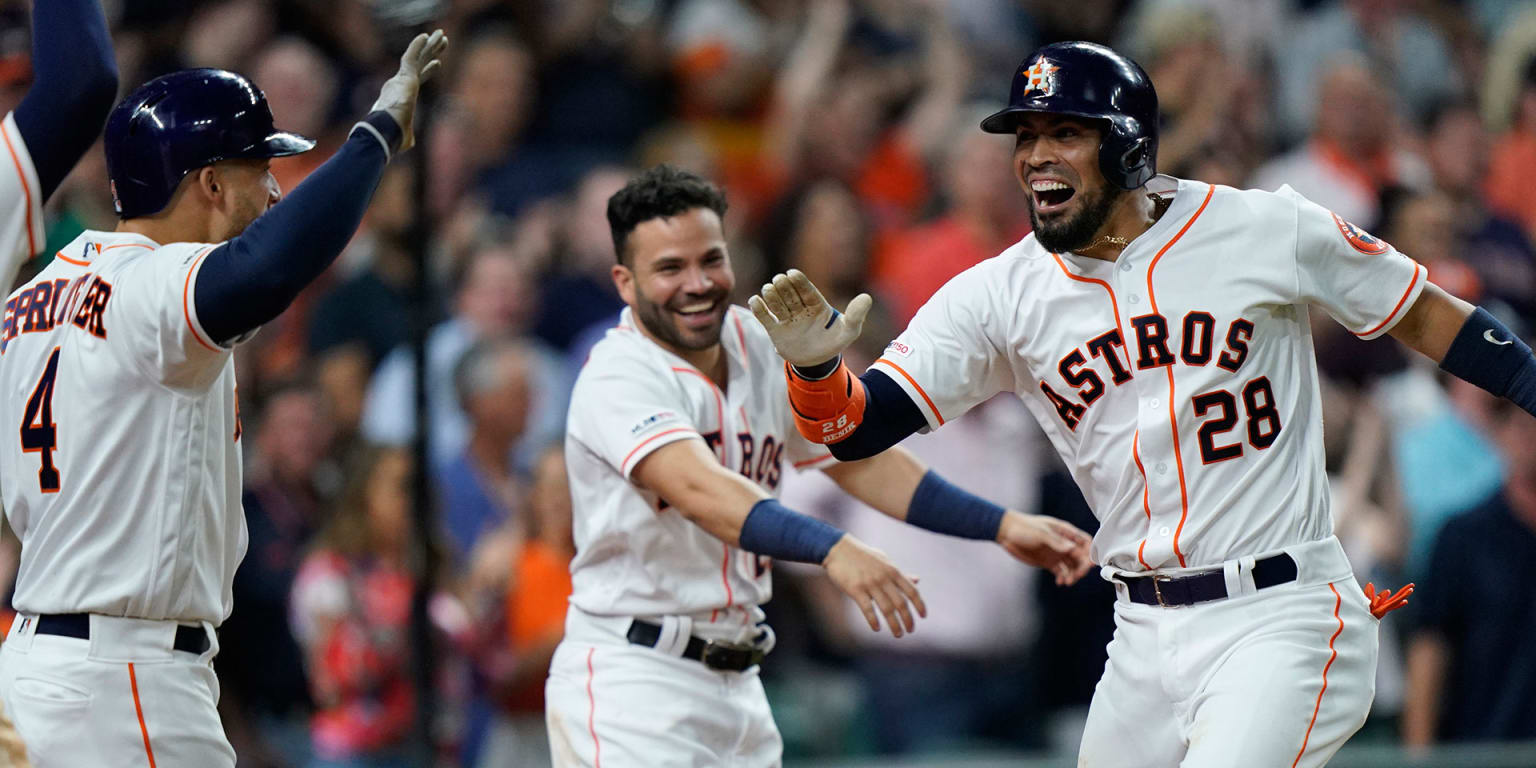 Robinson Chirinos leads Astros' rally over Indians