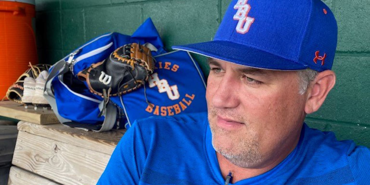 Former Astros star Lance Berkman takes over HBU baseball program