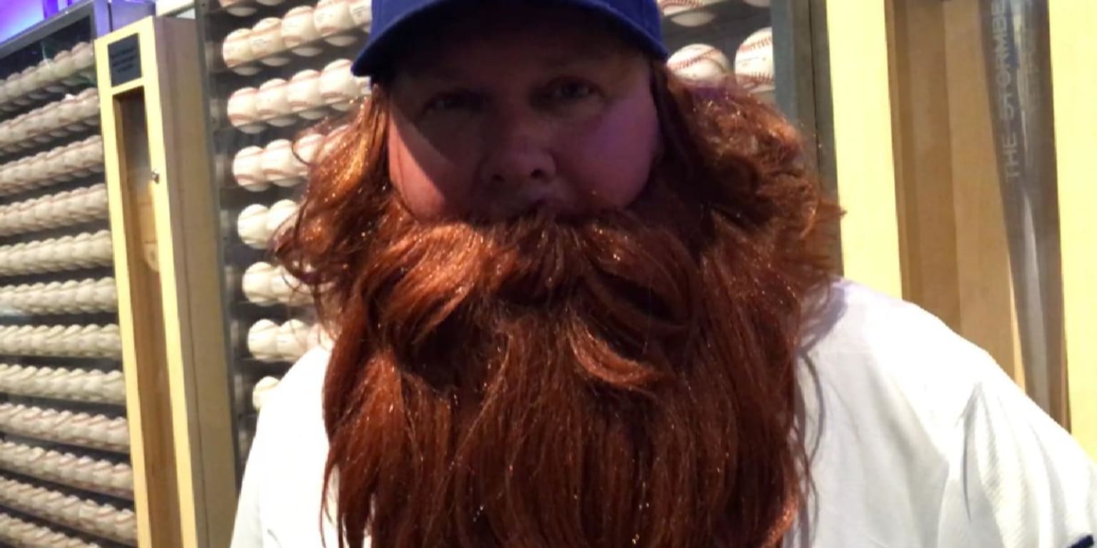 Justin Turner beard, hair; Watch evolution of look; Dodgers