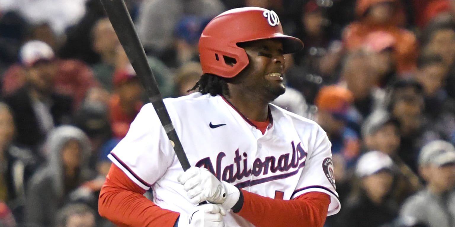 Washington Nationals' Josh Bell dealing with swelling in left knee, headed  for MRI - Federal Baseball