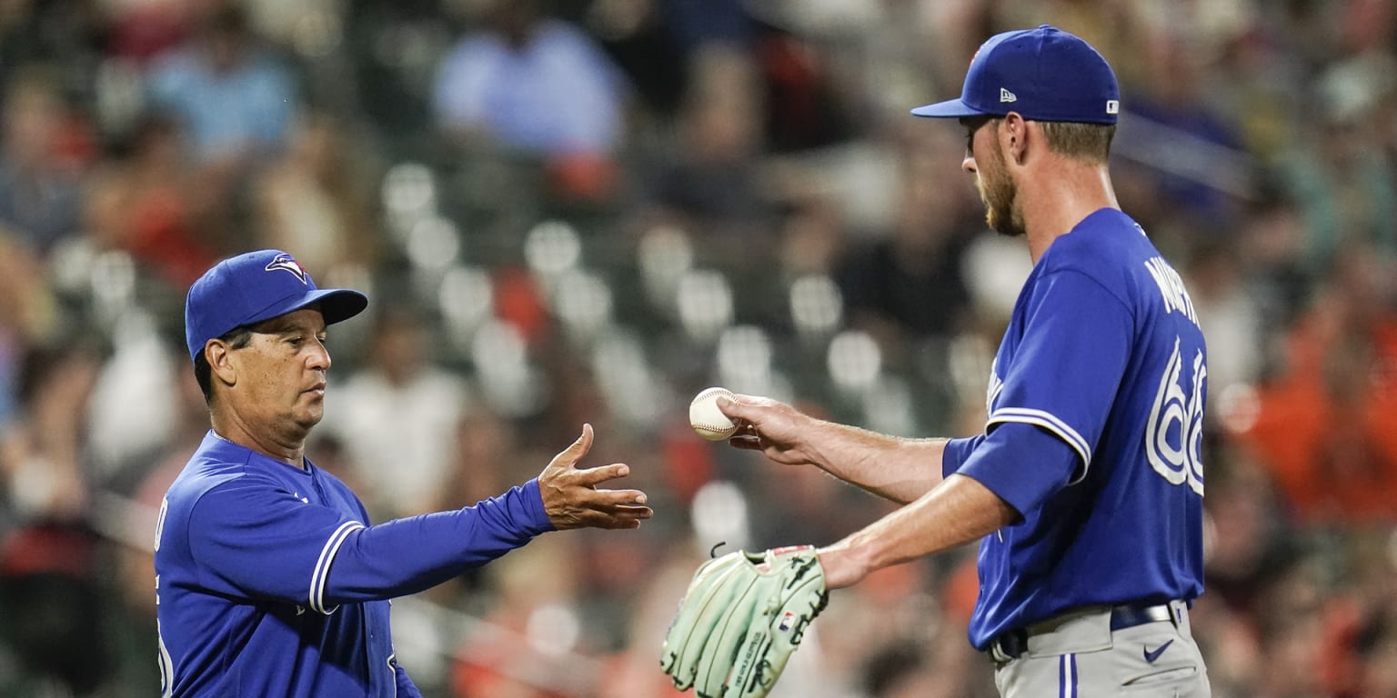 Blue Jays' offense erupts, but bullpen struggles in loss