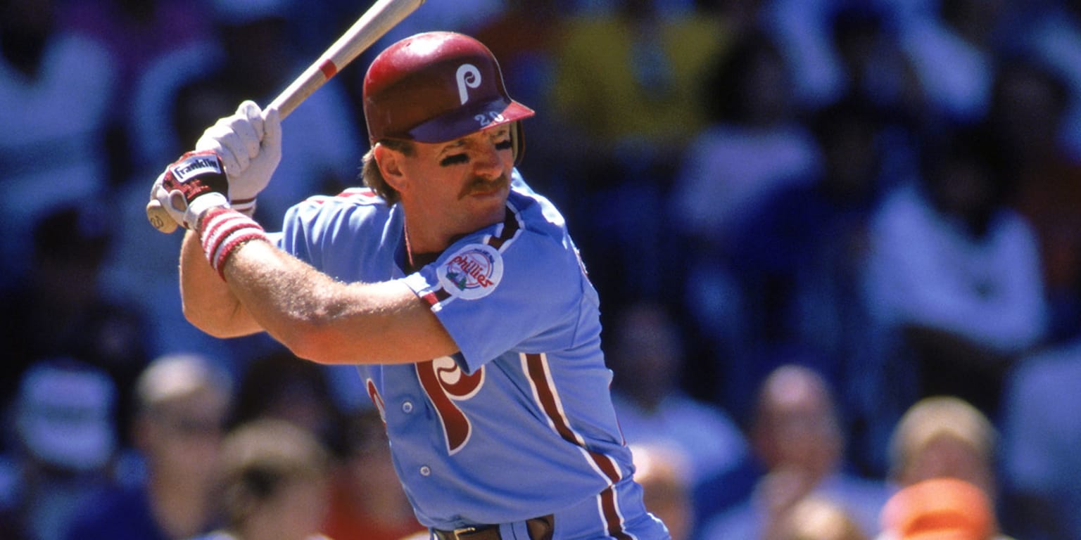Outfielder Lenny Dykstra of the Philadelphia Phillies swings at
