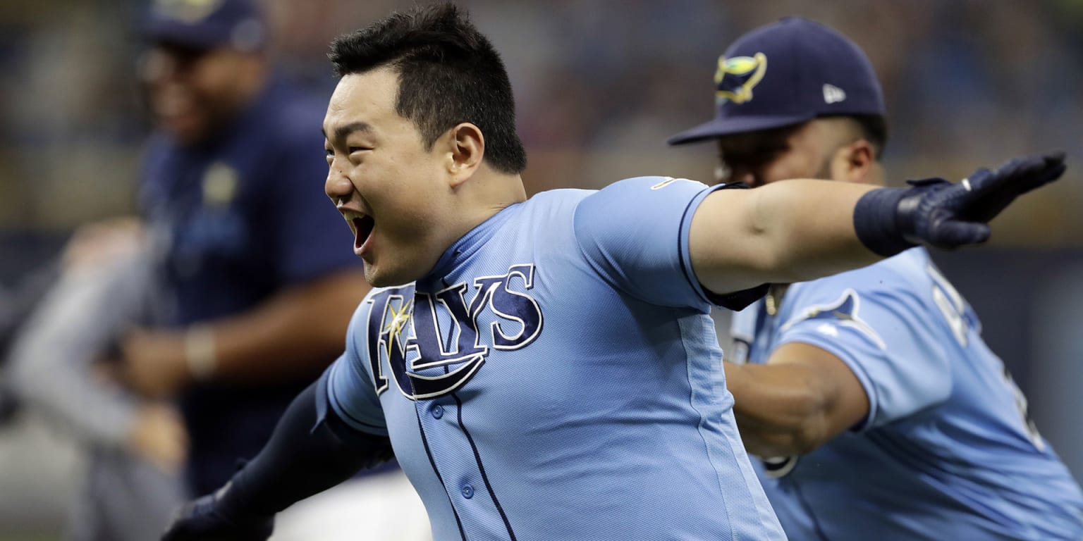 Ji-Man Choi joins walk-off party, benefits from extended playing time with  Rays - The Athletic