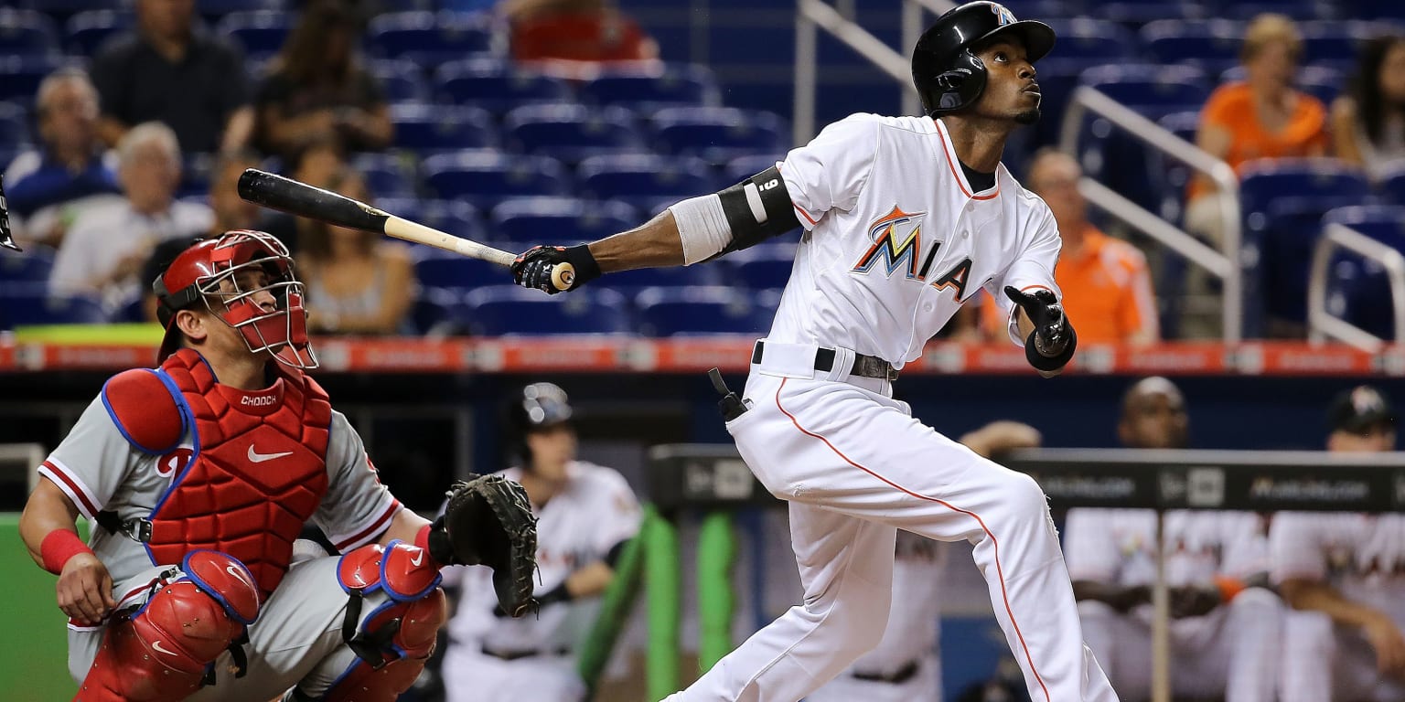 Dee Gordon's return means less playing time for Derek Dietrich