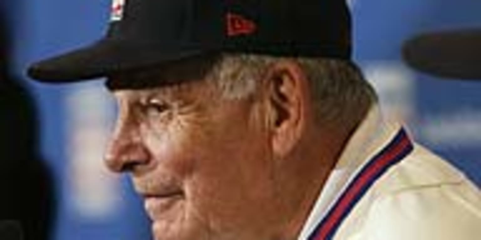 Braves honor former general manager Bill Lucas