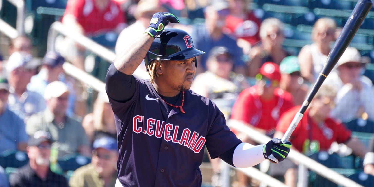 Cleveland Indians' Albert Belle: 'I had some big biceps and I was showing  them off' 