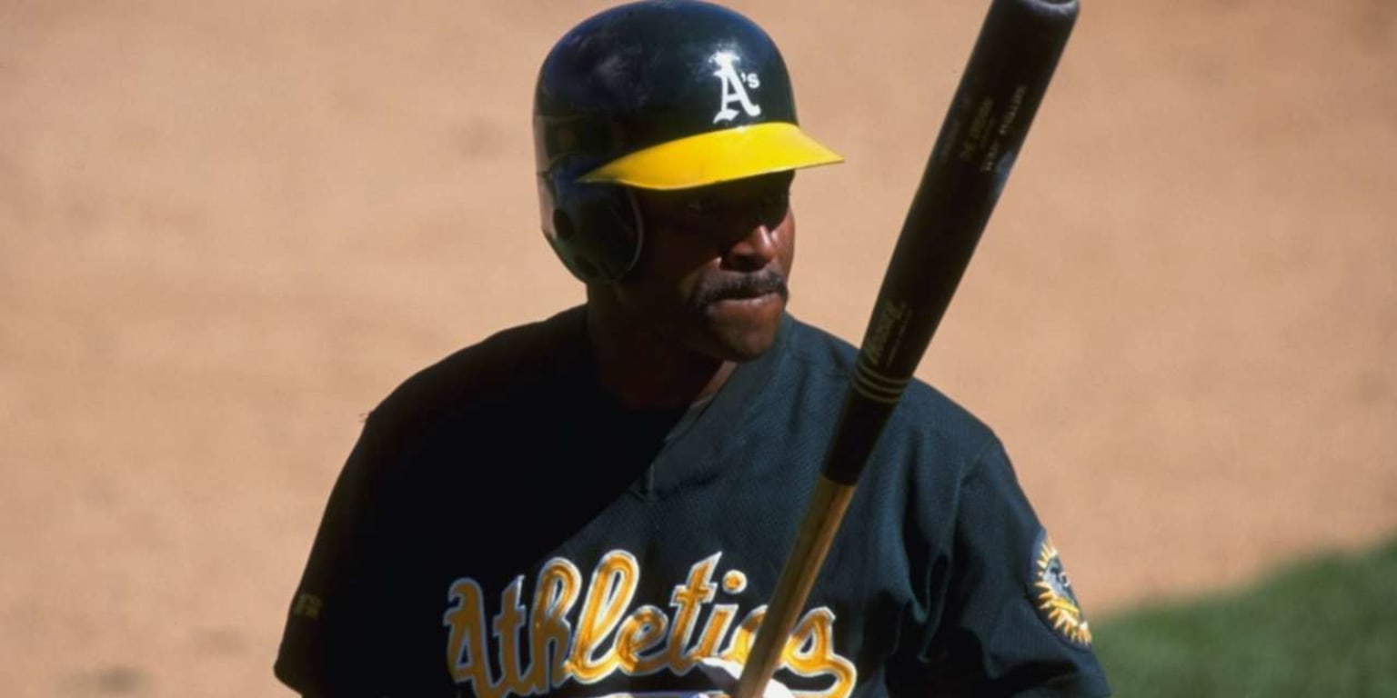 Dave Stewart remembers the '89 earthquake and calls out a Hall of Famer on  'Old Baseball Cards