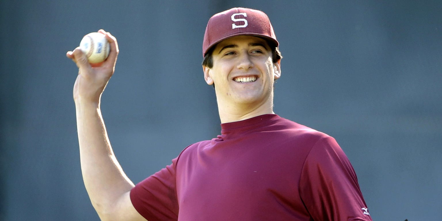 Padres sign first-round pick Cal Quantrill