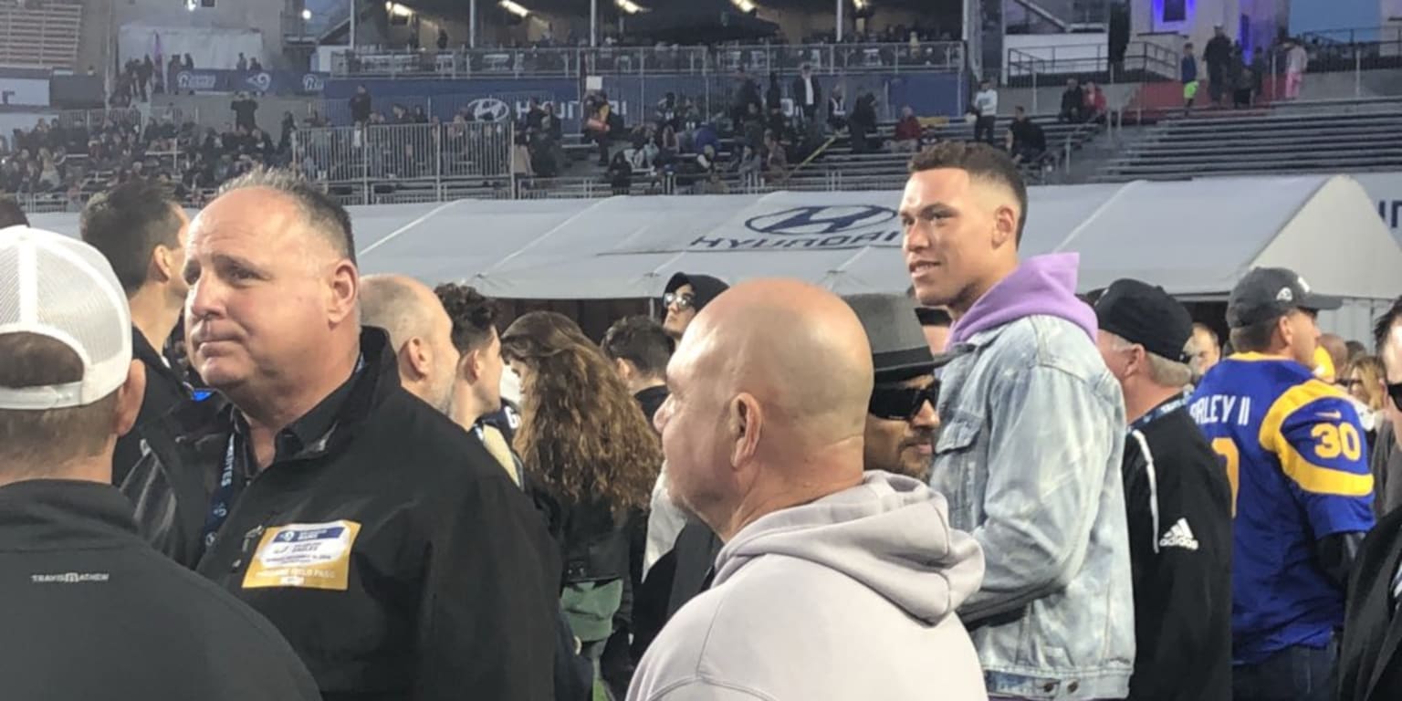 Aaron Gordon dressed as Aaron Judge for Halloween 2018