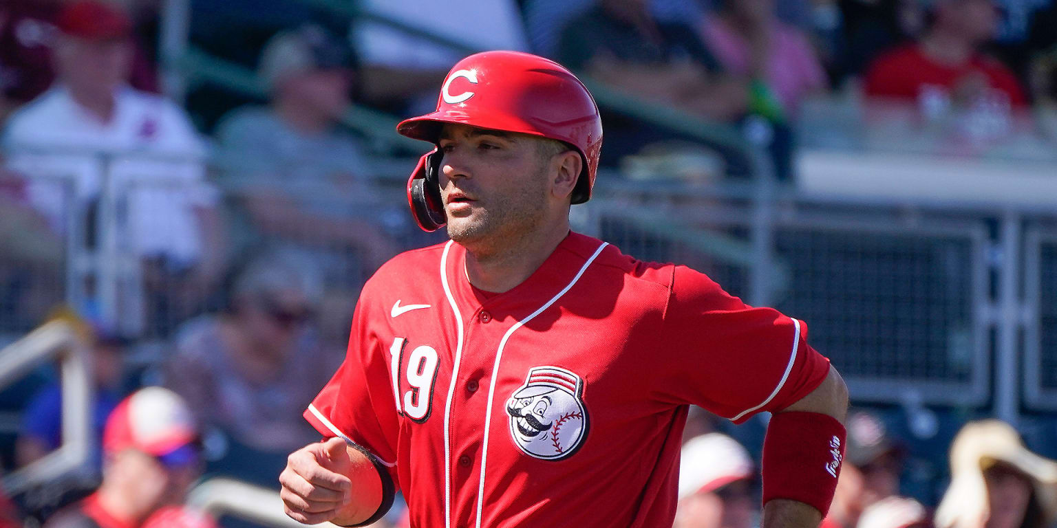 4 biggest surprises on the Cincinnati Reds 2022 Opening Day roster