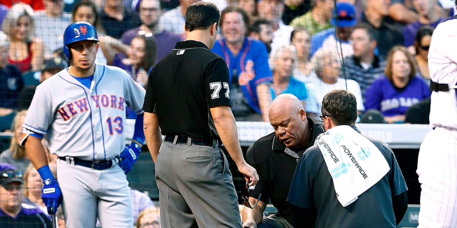 Umpire Kerwin Danley exits MetsRockies game