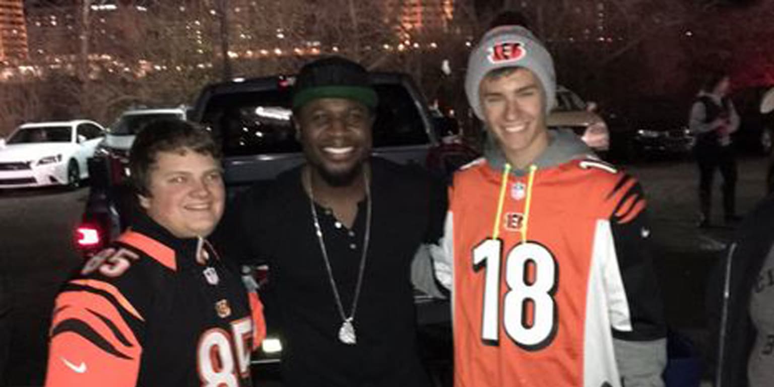 Brandon Phillips and the Reds went full &lsquo;WHO DEY&rsquo; to cheer on the