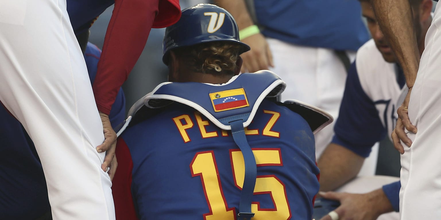 Venezuela's Salvador Perez injured by Royals backup Drew Butera