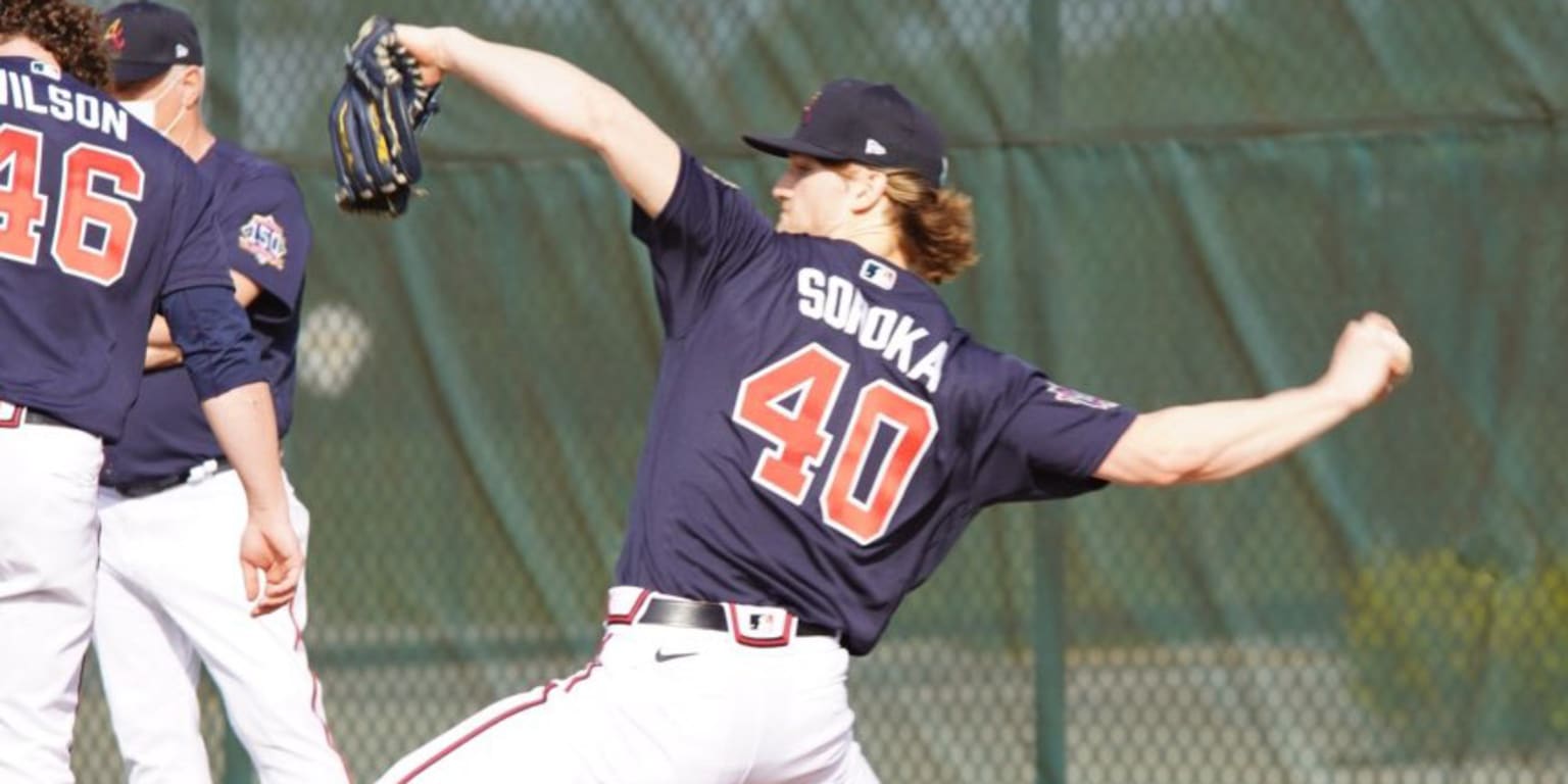 Mike Soroka has to be helped off the field with foot injury vs. Mets (Video)