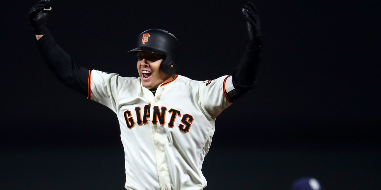 Andrew McCutchen delivers another walk-off win for Giants