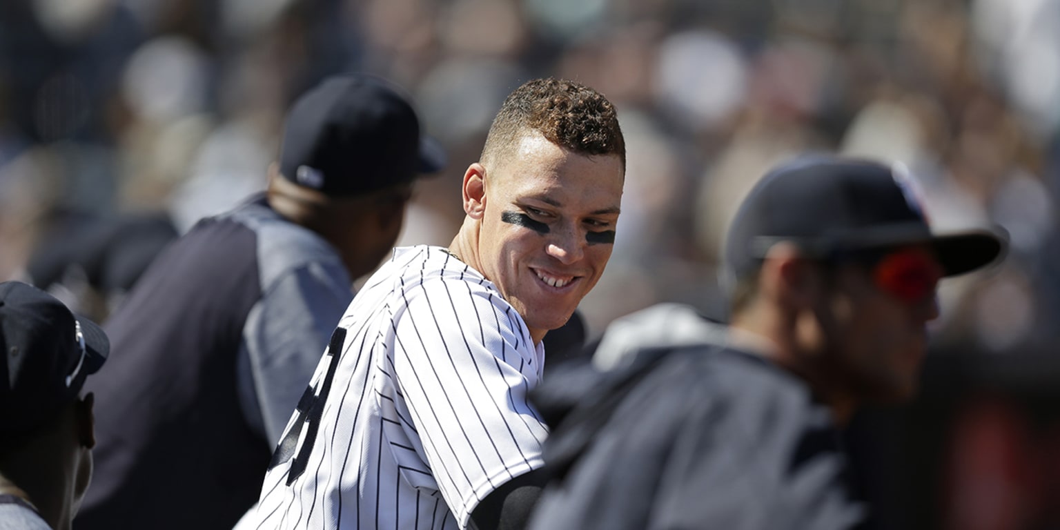 Oh, it's just Aaron Judge casually playing catch with a fan before a