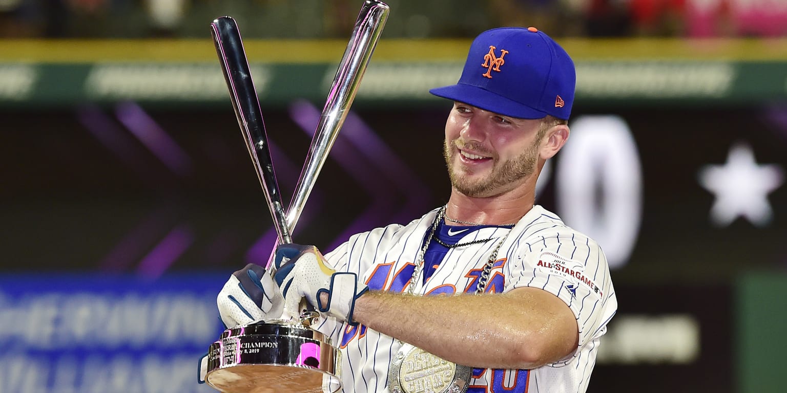 Look: Pete Alonso wore his Home Run Derby chain to the bar after win