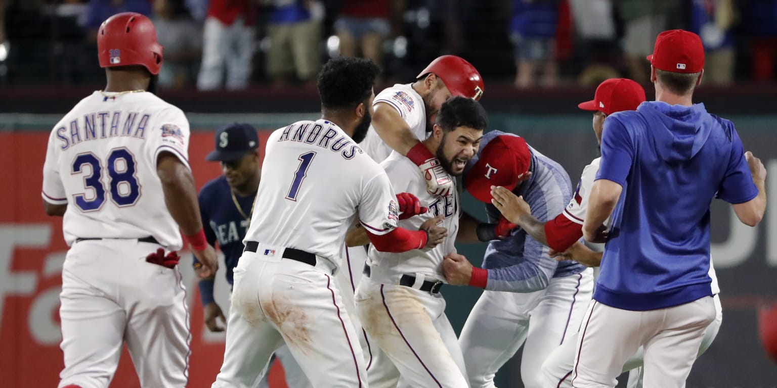 Elvis Andrus and Michael Young Rangers World Series Game 2 photo