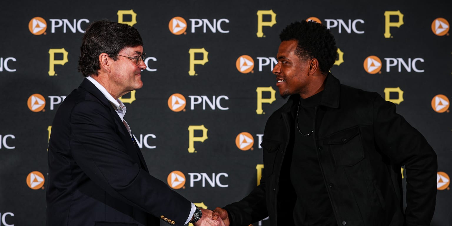 Ke'Bryan Hayes signs extension with Pirates