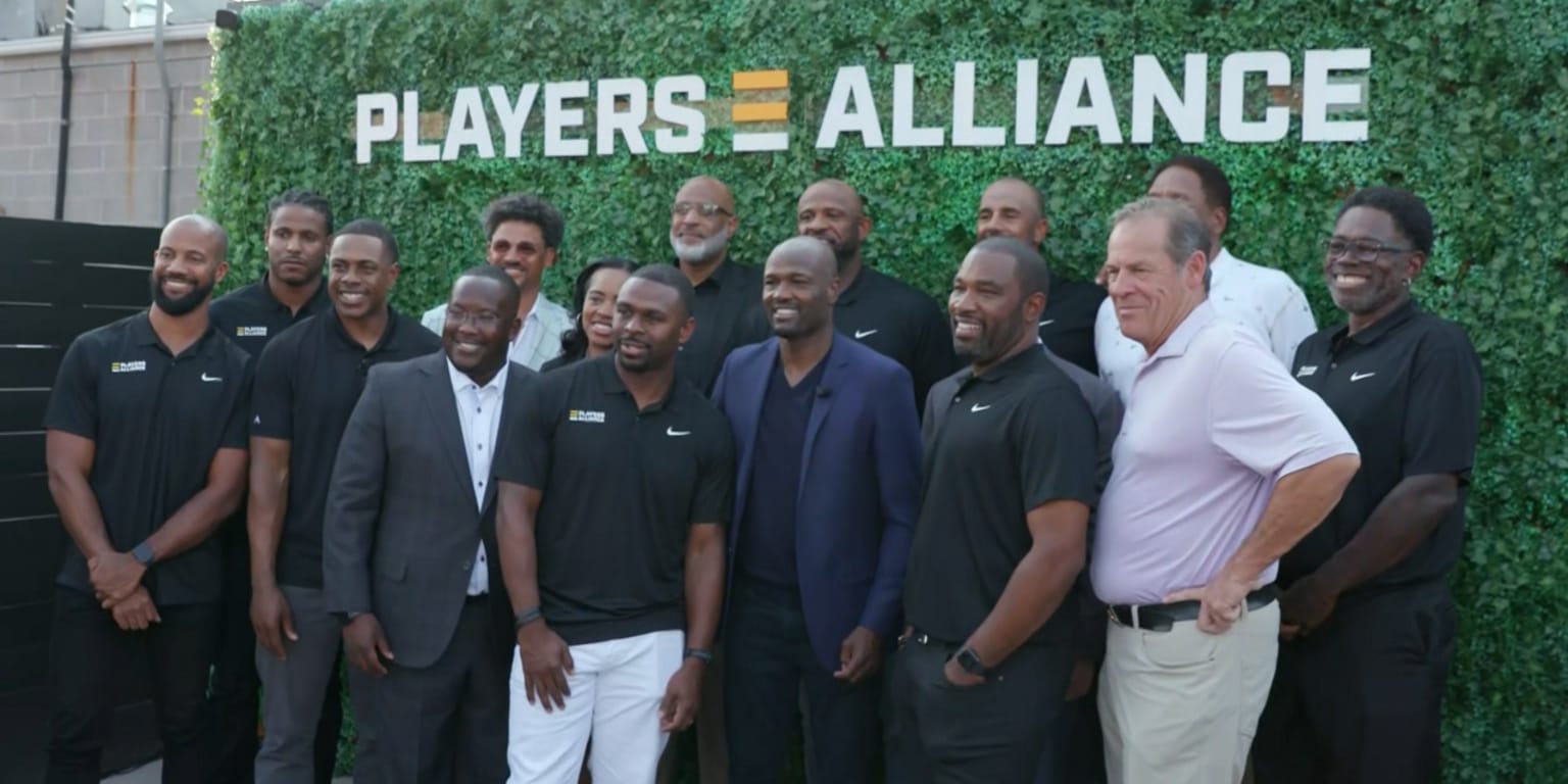 Hank Aaron Invitational brings out Ken Griffey Jr., CC Sabathia, Ryan  Howard, Curtis Granderson to Truist Park