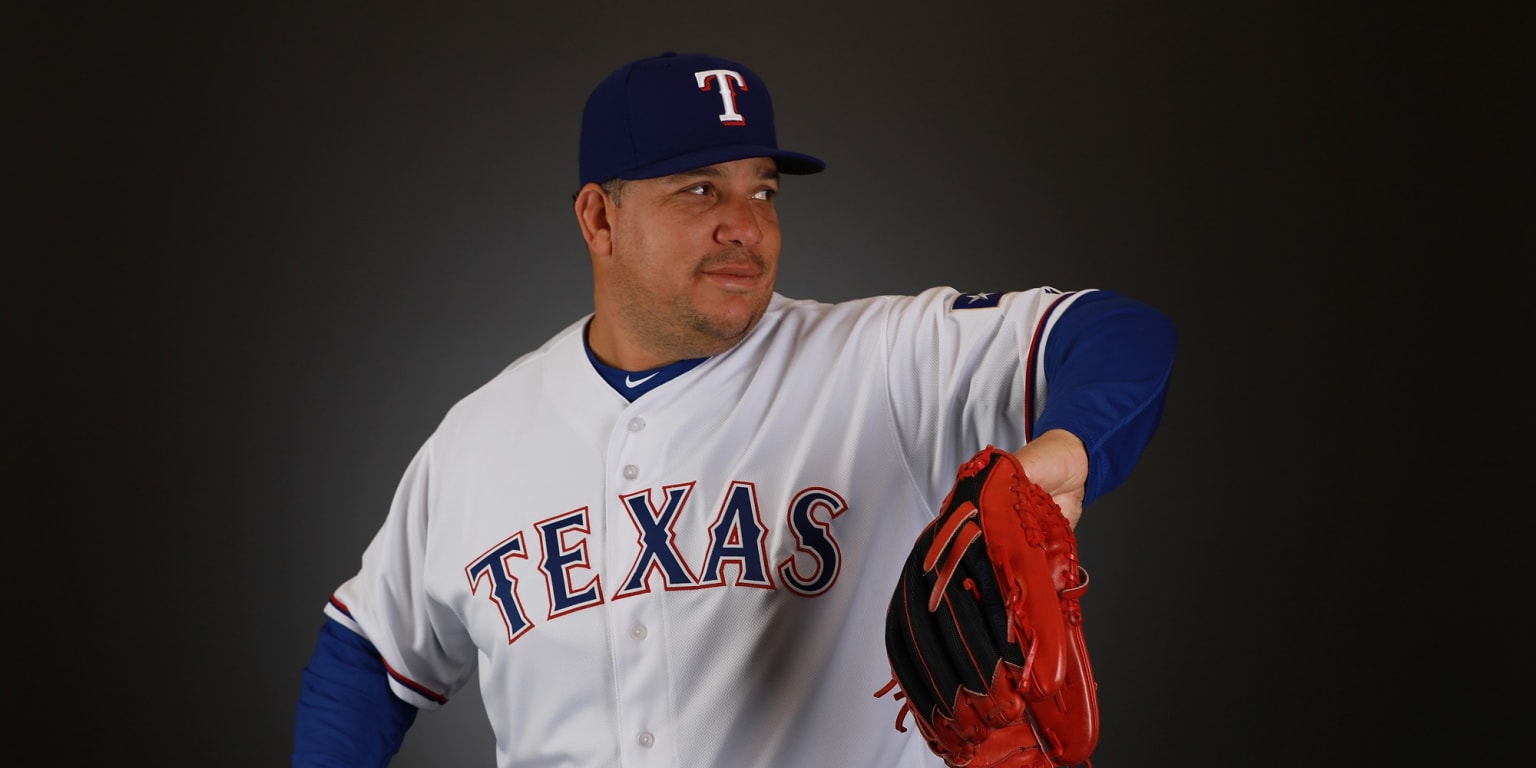 Texas Rangers: Bartolo Colon agrees to minor league deal