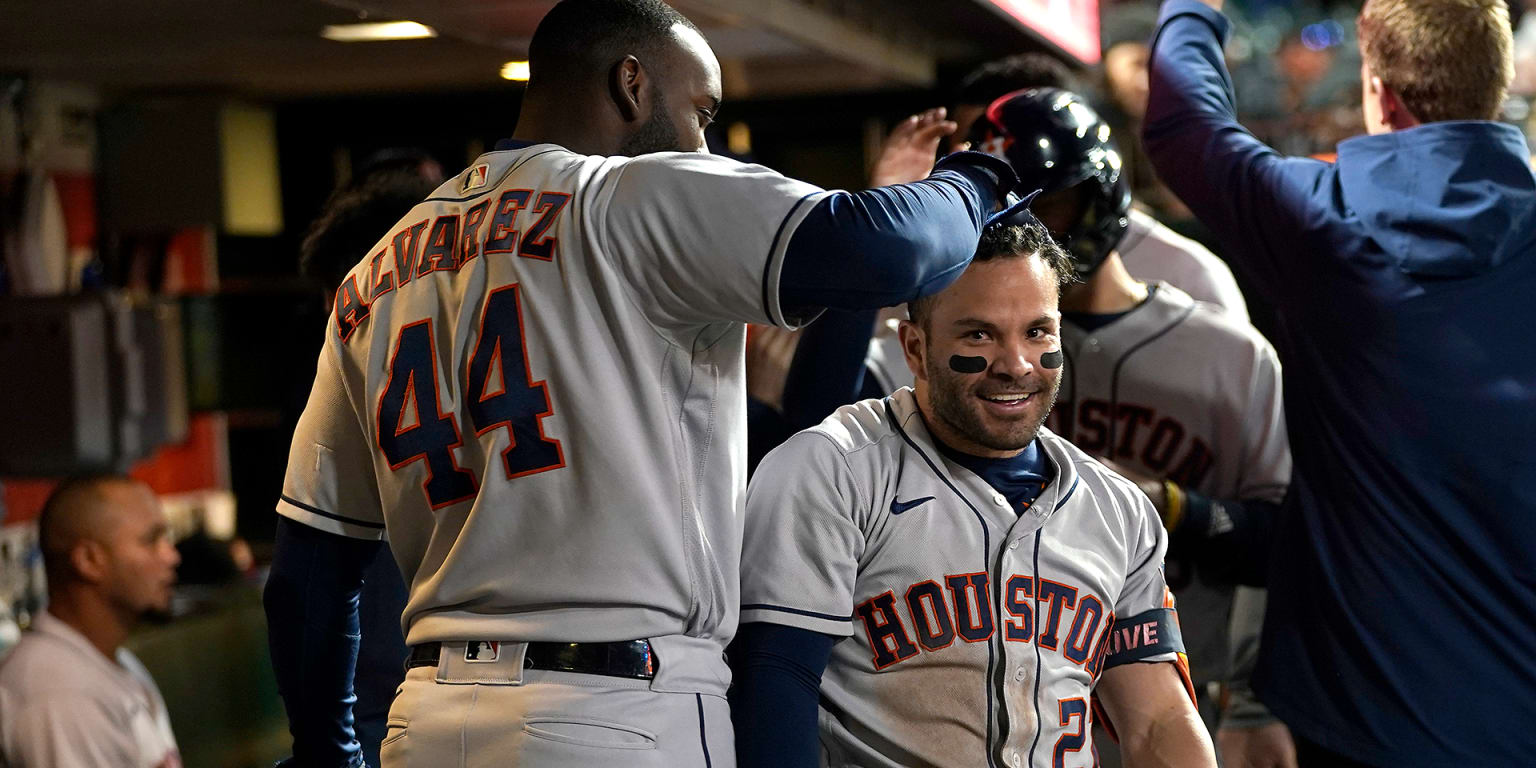 Jose Altuve singles against Astros in World Baseball Classic tune-up