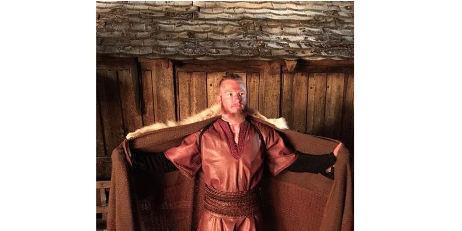 Watch: A behind the scenes look at Josh Donaldson on the Vikings set